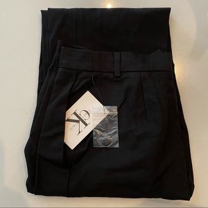 Calvin Klein stretchy black straight leg pants with pockets